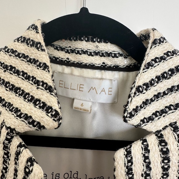Ellie Mae Jacket with creme & black stripes in size 6. - Picture 2 of 3